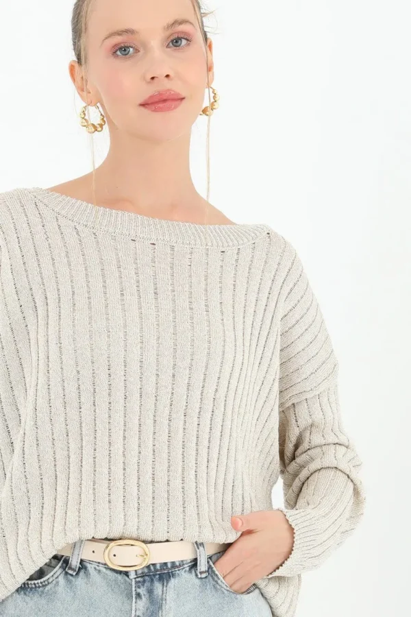 Pull court, doré et beige